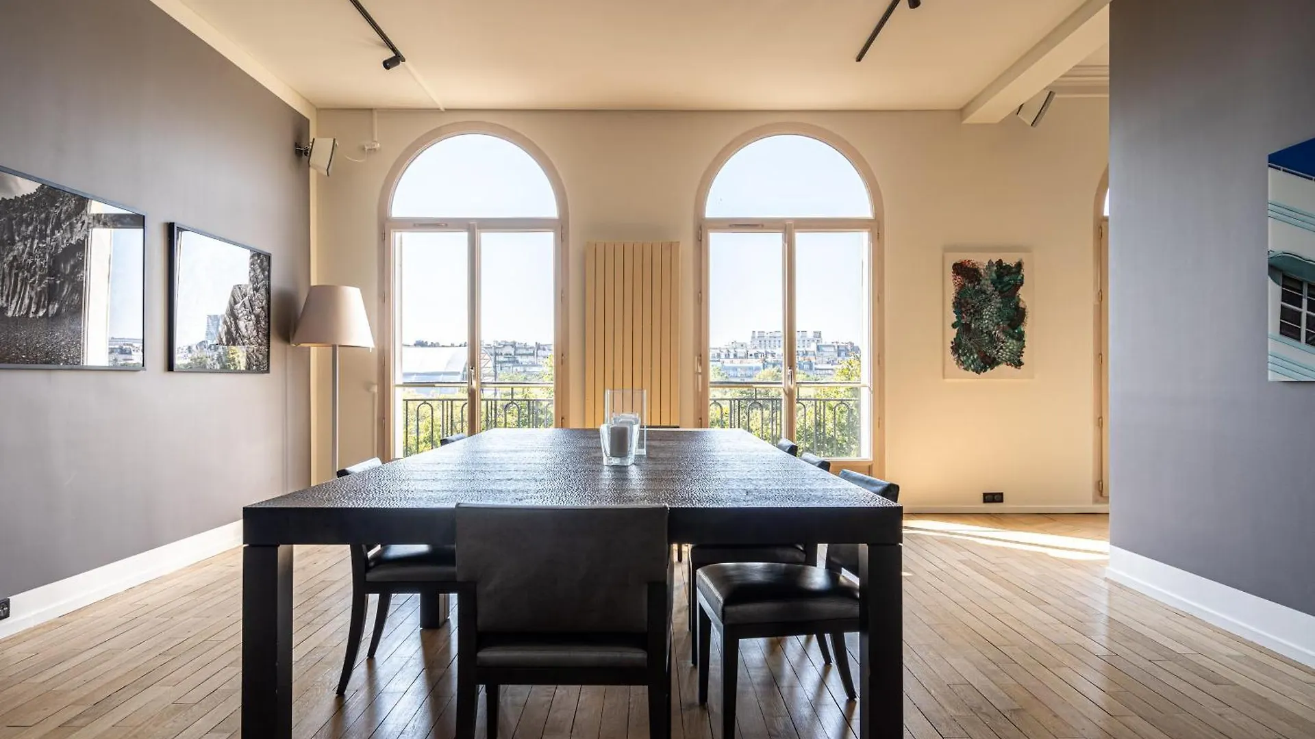Luxury 4 Bedroom Eiffel Tower View Paris