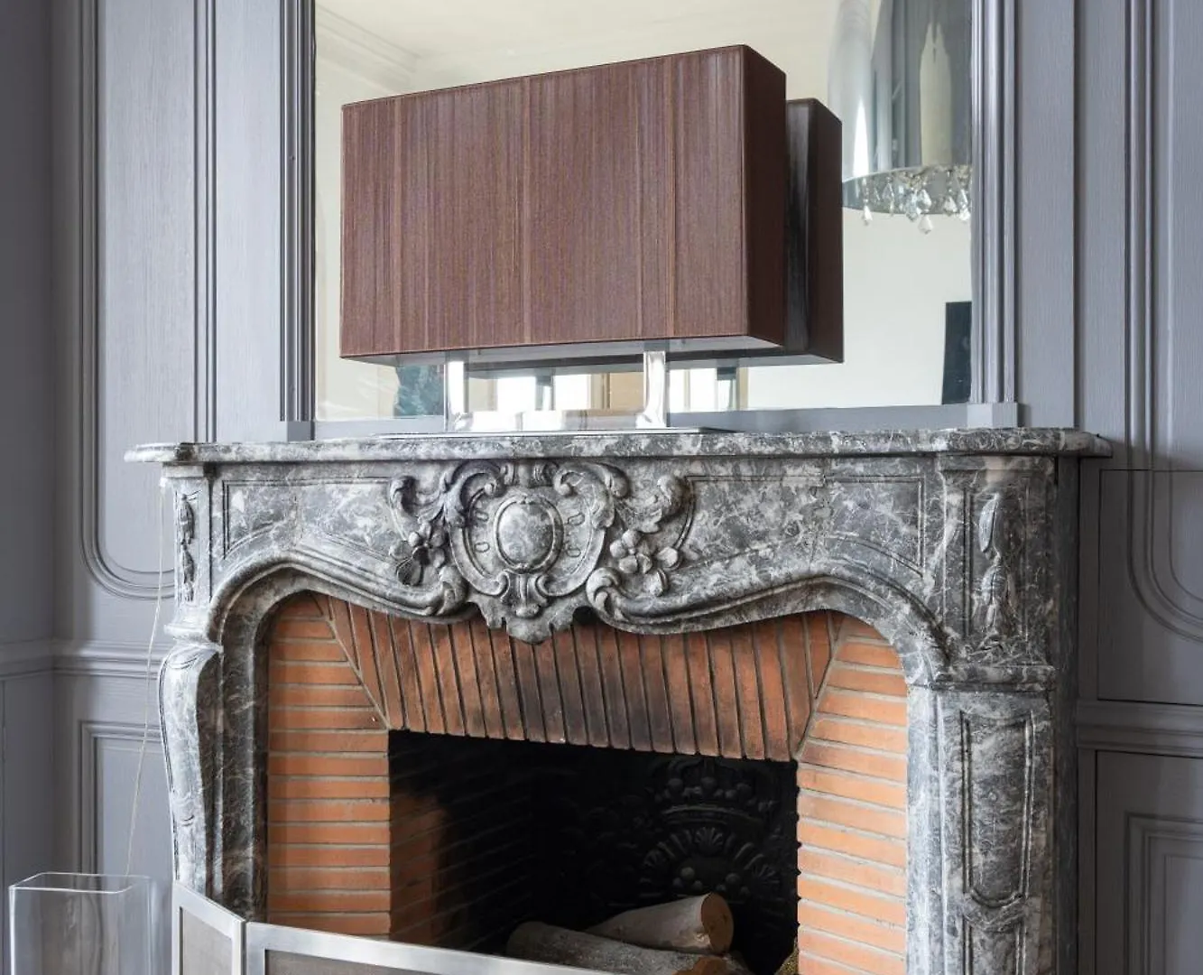 Luxury 4 Bedroom Eiffel Tower View Paris Apartment